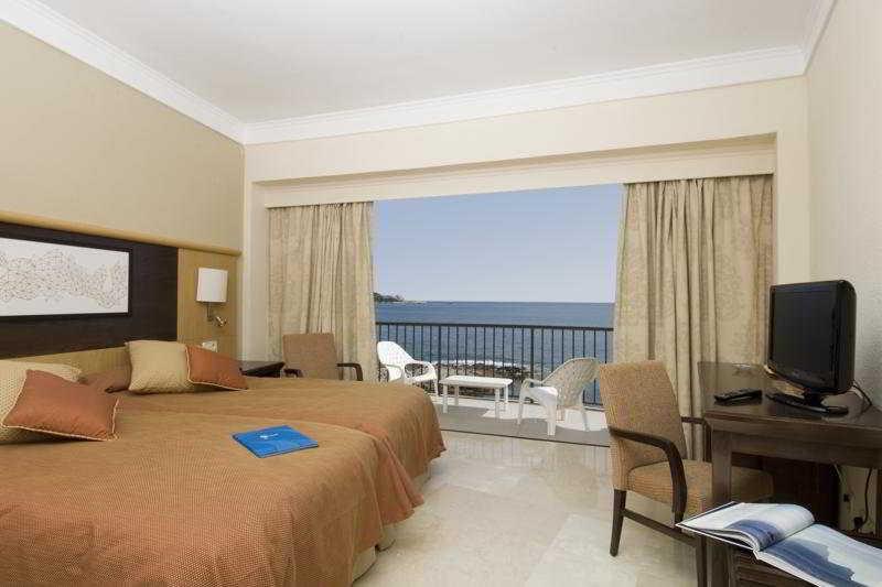 Grupotel Aguait Resort & Spa - Adults Only Cala Ratjada  Ruang foto