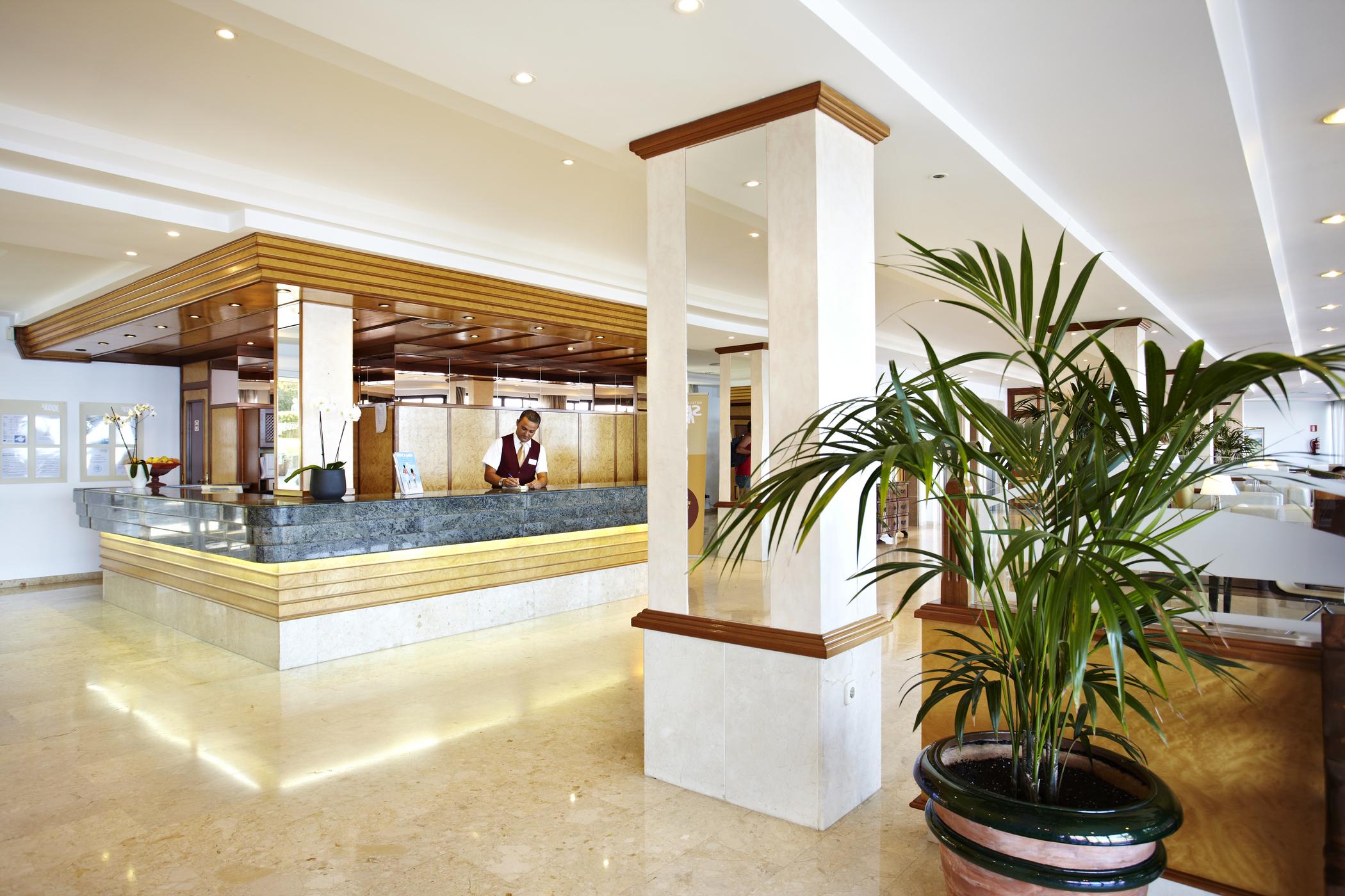 Grupotel Aguait Resort & Spa - Adults Only Cala Ratjada  Bagian luar foto