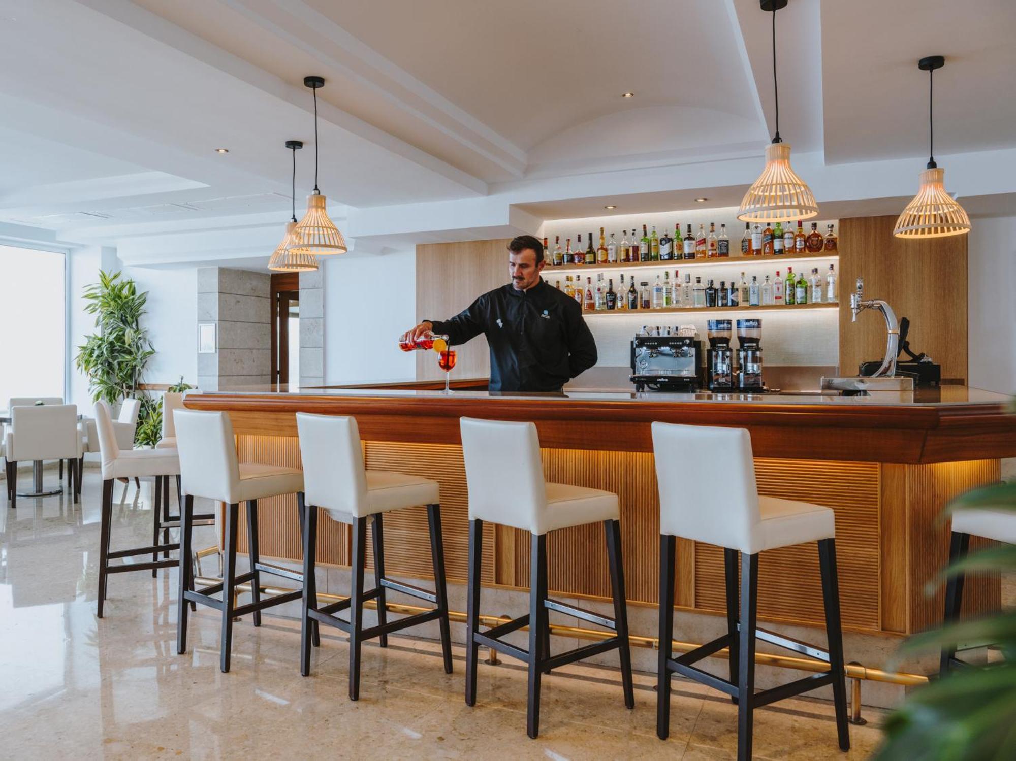 Grupotel Aguait Resort & Spa - Adults Only Cala Ratjada  Bagian luar foto