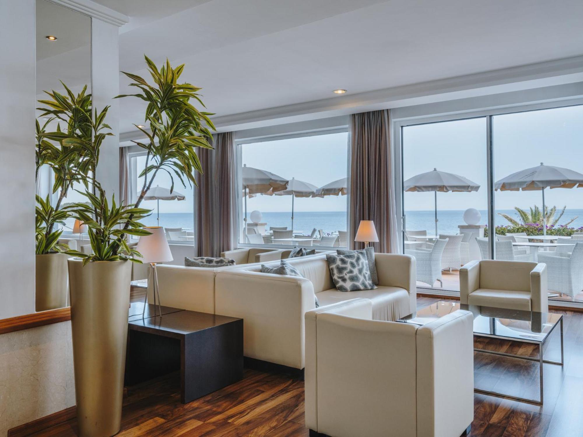 Grupotel Aguait Resort & Spa - Adults Only Cala Ratjada  Bagian luar foto