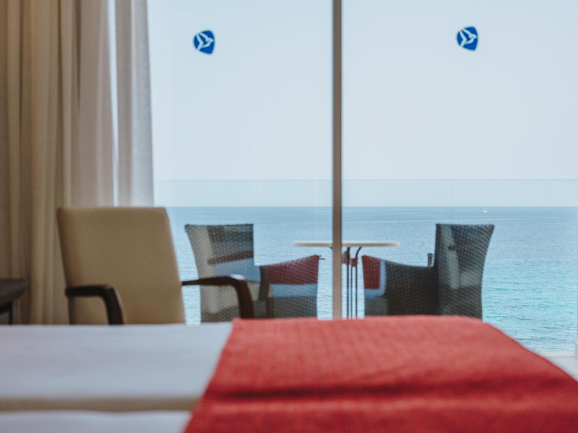 Grupotel Aguait Resort & Spa - Adults Only Cala Ratjada  Bagian luar foto
