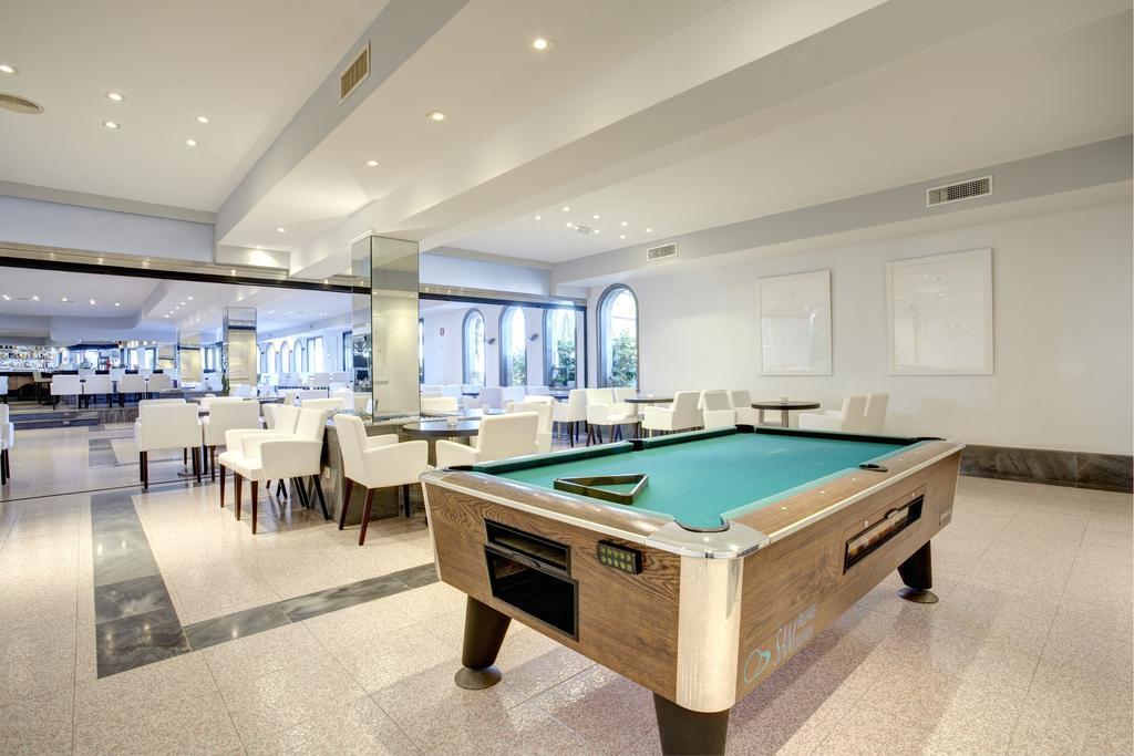 Grupotel Aguait Resort & Spa - Adults Only Cala Ratjada  Bagian luar foto